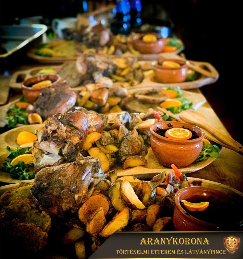 Aranykorona Hotel Μίσκολτς Εξωτερικό φωτογραφία