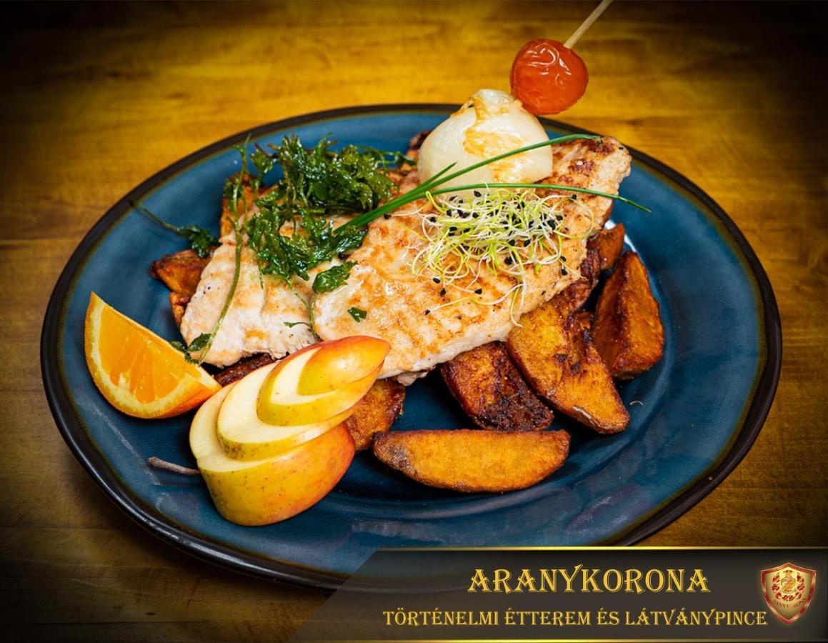 Aranykorona Hotel Μίσκολτς Εξωτερικό φωτογραφία