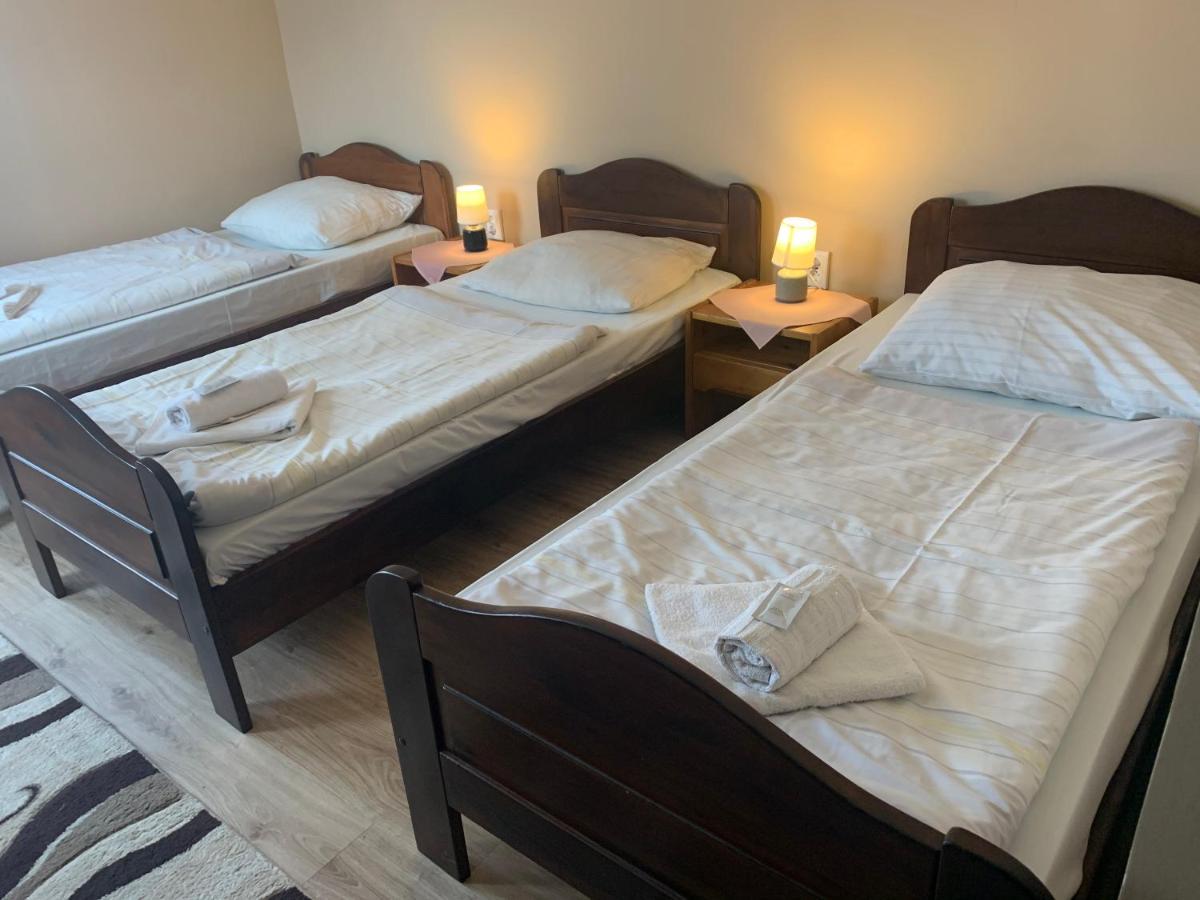 Aranykorona Hotel Μίσκολτς Εξωτερικό φωτογραφία