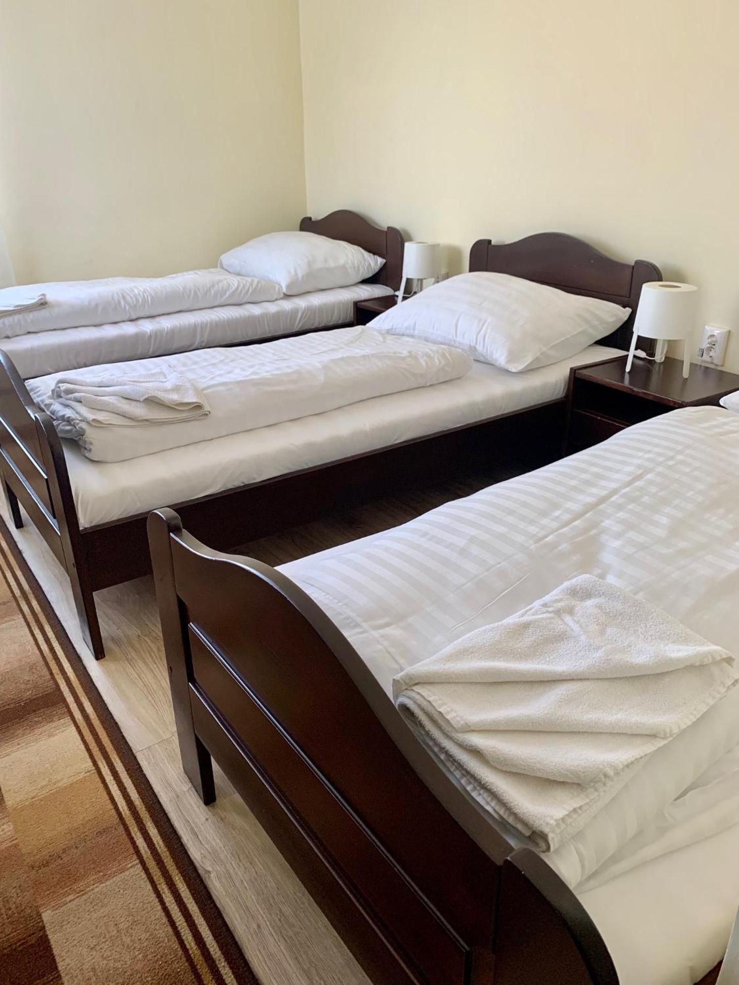 Aranykorona Hotel Μίσκολτς Εξωτερικό φωτογραφία