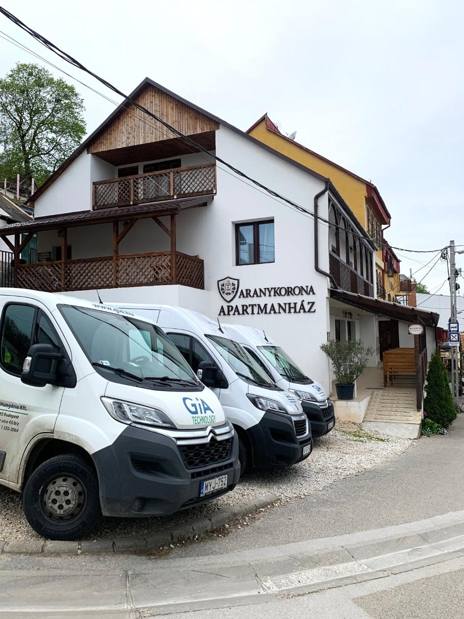Aranykorona Hotel Μίσκολτς Εξωτερικό φωτογραφία