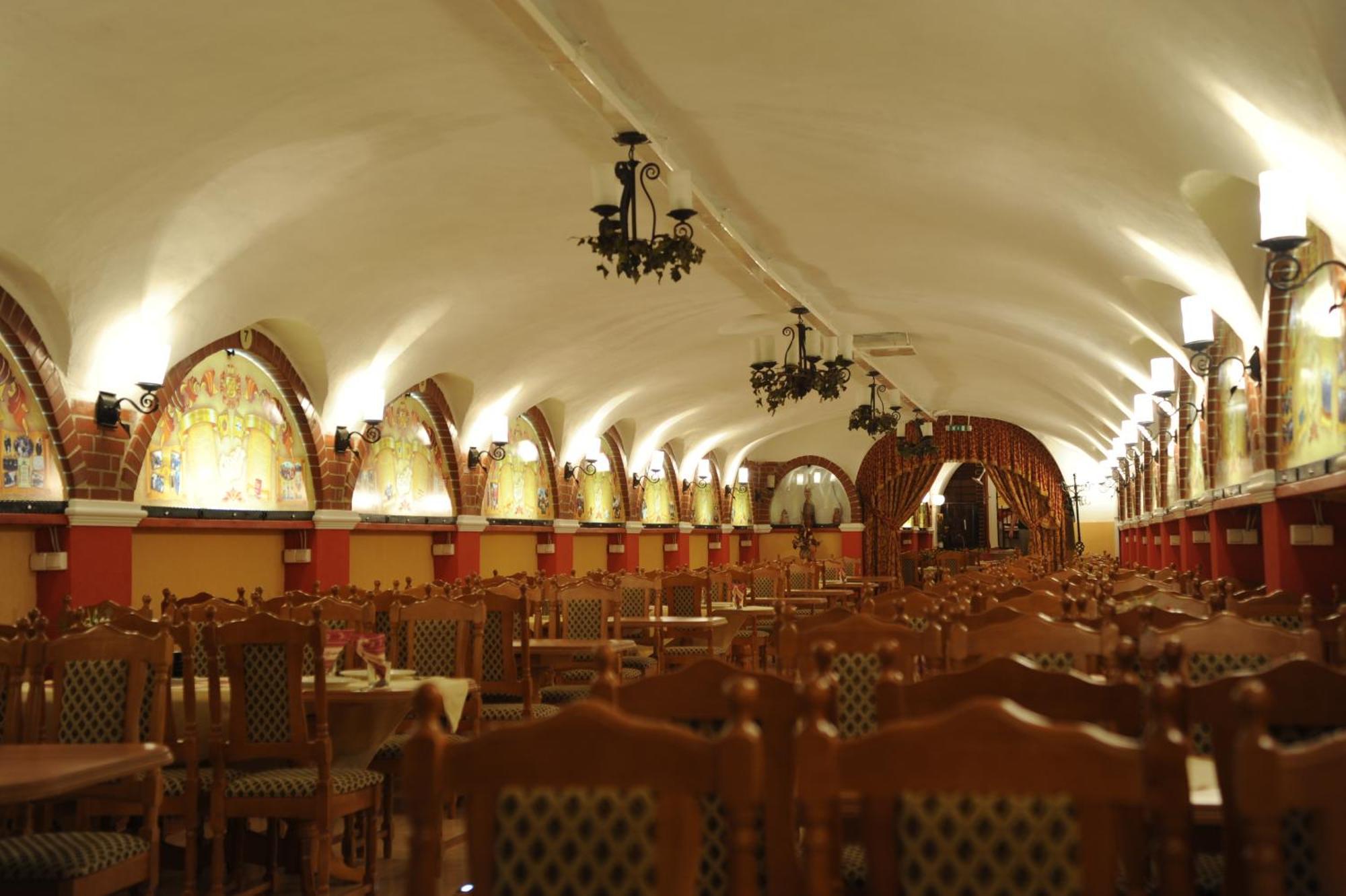 Aranykorona Hotel Μίσκολτς Εξωτερικό φωτογραφία