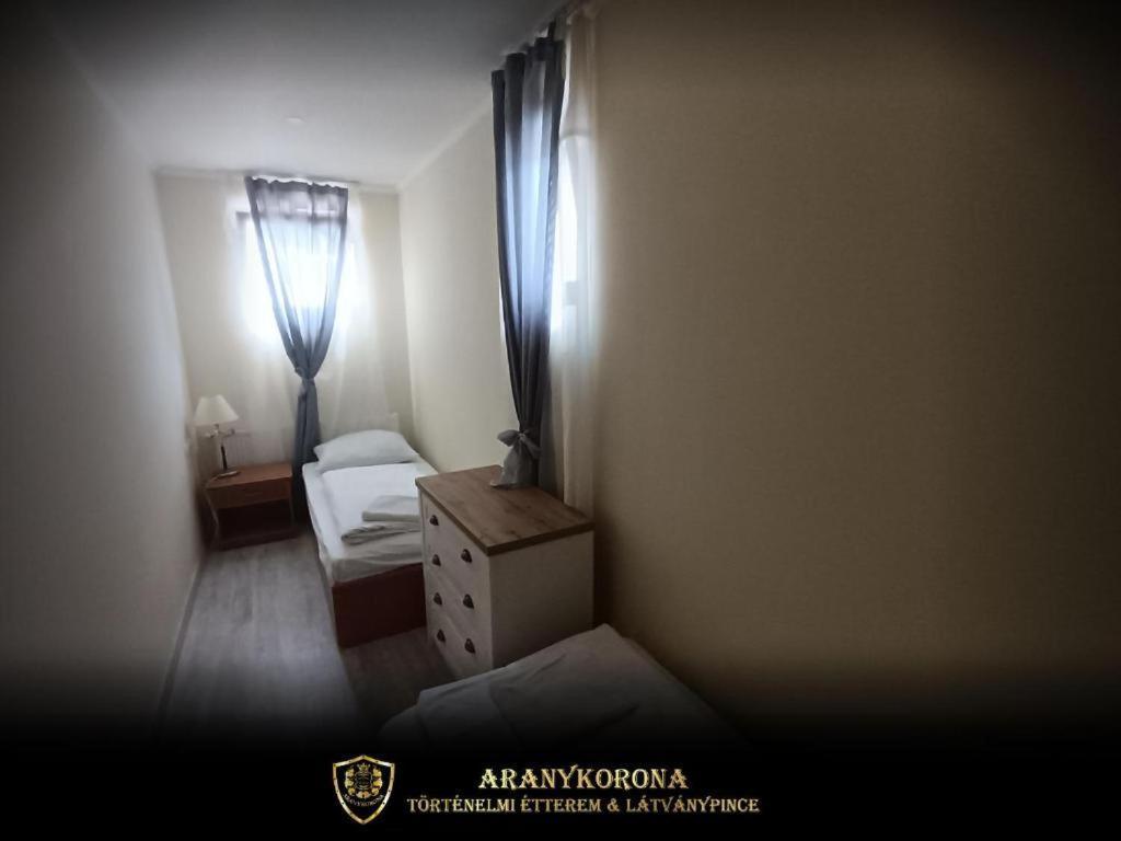 Aranykorona Hotel Μίσκολτς Εξωτερικό φωτογραφία