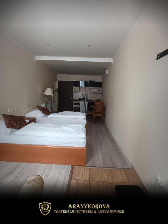 Aranykorona Hotel Μίσκολτς Εξωτερικό φωτογραφία