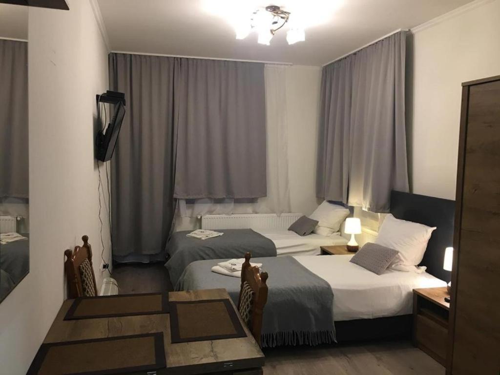Aranykorona Hotel Μίσκολτς Εξωτερικό φωτογραφία