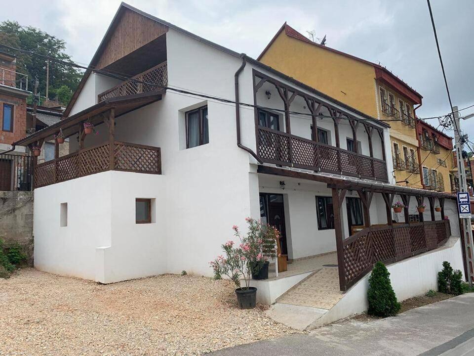 Aranykorona Hotel Μίσκολτς Εξωτερικό φωτογραφία